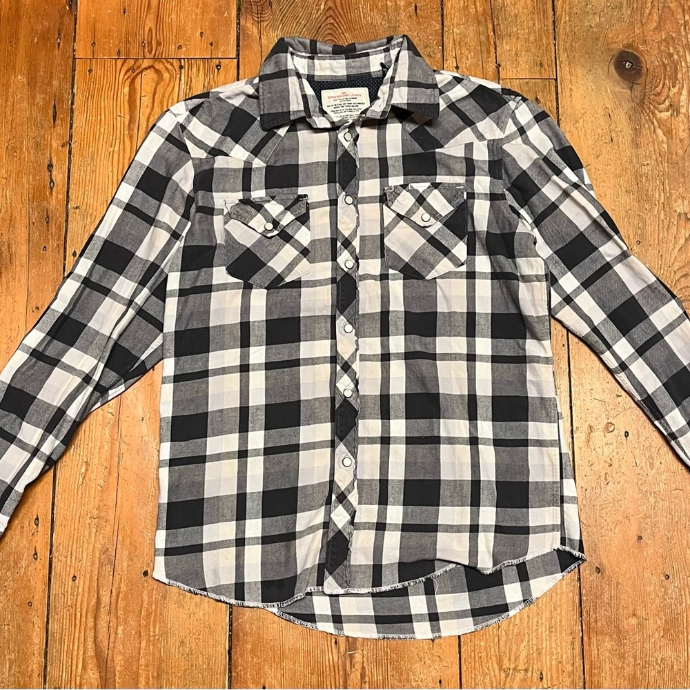 Super Bad Shirt (SBS) Men’s Large Pearl Snap Monochrome Plaid Shirt